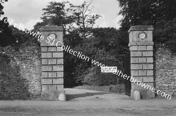 ITALIAN LEGATION  LUCAN HOUSE  ENTRANCE IN VILLAGE STREET